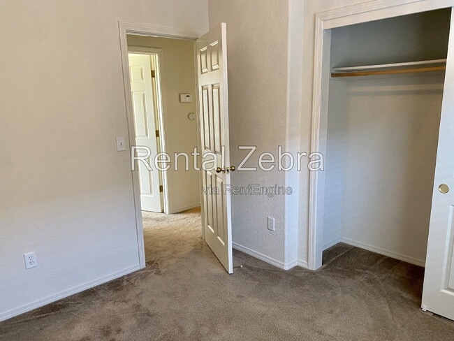 Building Photo - 2645 Mira Ct