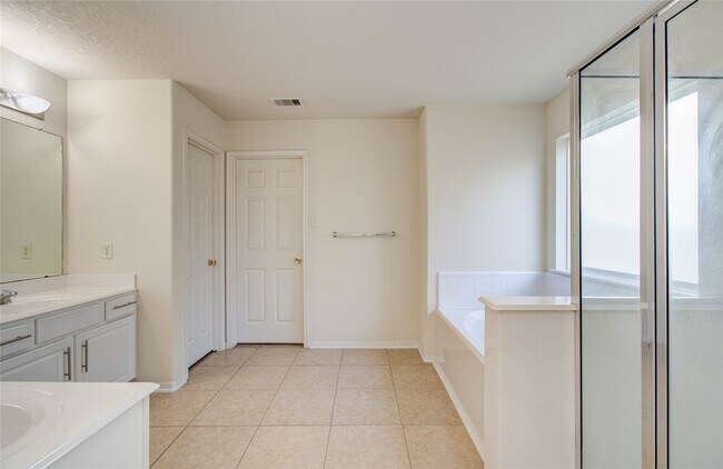 Building Photo - 4214 Forest Rain Ln