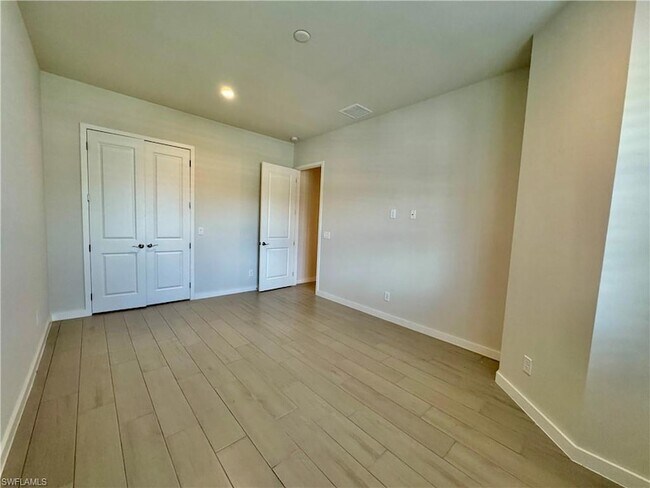 Building Photo - 14716 Kingfisher Lp