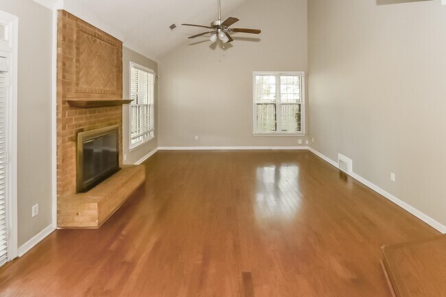 Building Photo - 7204 Germanshire Oaks Cove