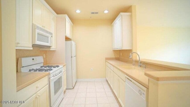Building Photo - 317 Sophee Ln