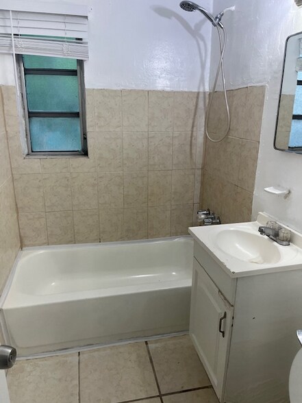 Building Photo - 16230 NW 17th Pl