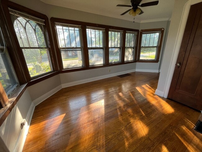 Building Photo - 4131 W Lake Rd