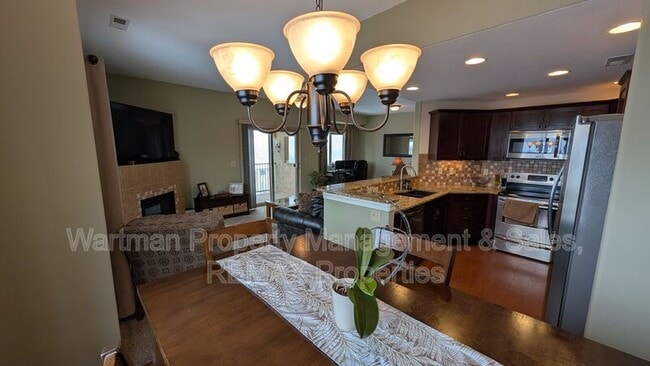 Building Photo - 1530 Little Bear Creek Point