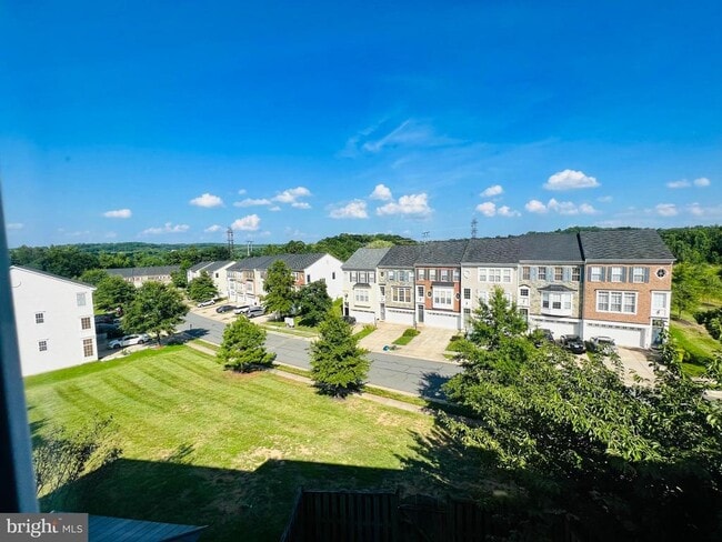 Building Photo - 16811 Sweeney Ln