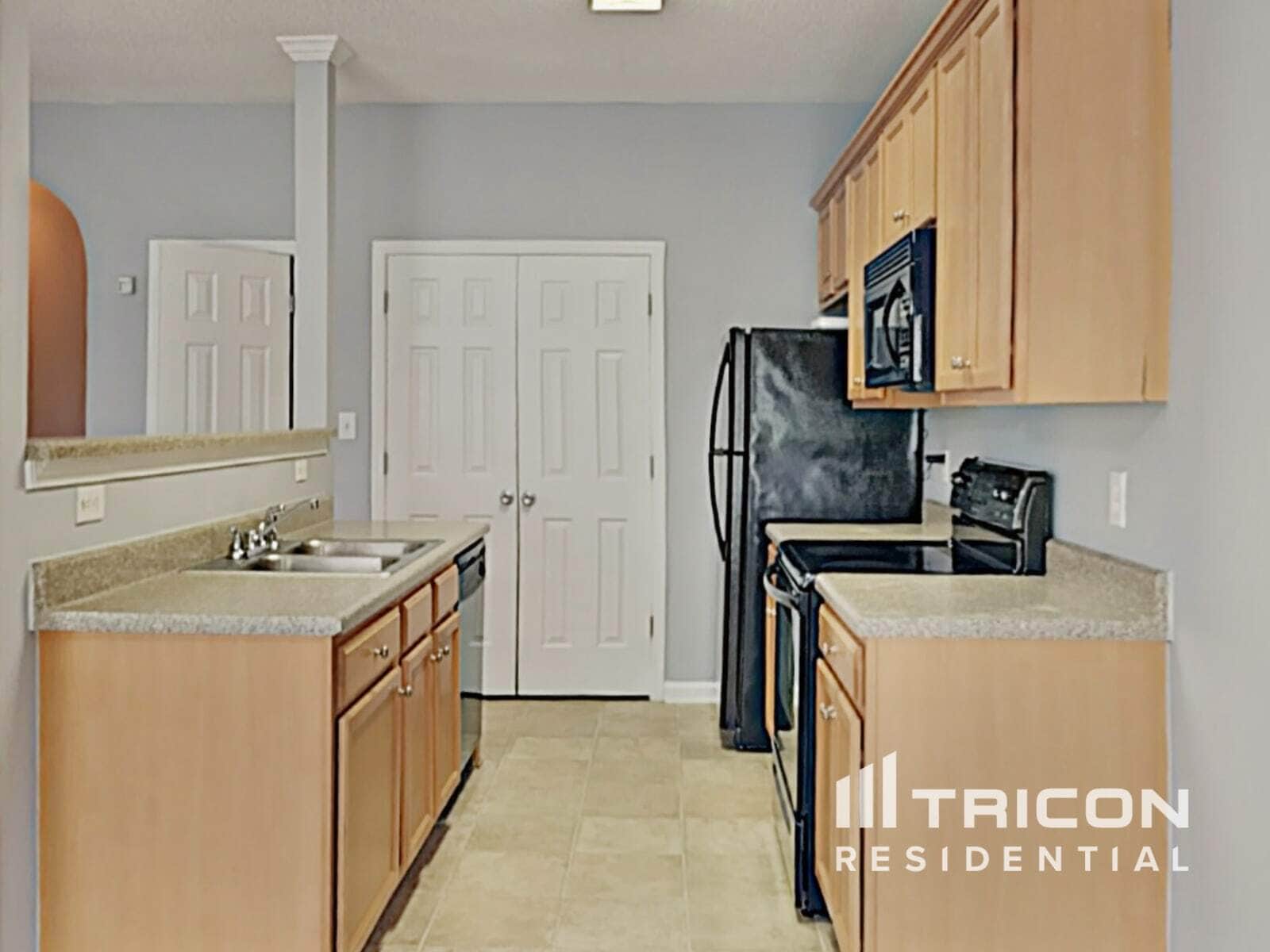 Building Photo - 4864 Sierra Way