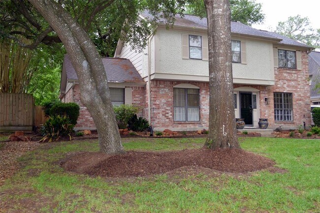 Building Photo - 3411 Hideaway Ln