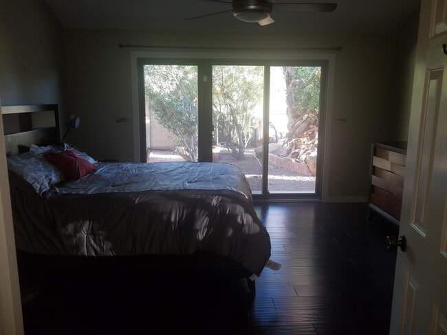 Building Photo - 1957 E Citation Ln