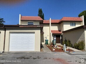 Building Photo - 8703 Camelia Ct