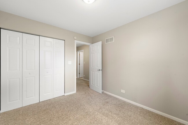Building Photo - 1301 Seabury Cir