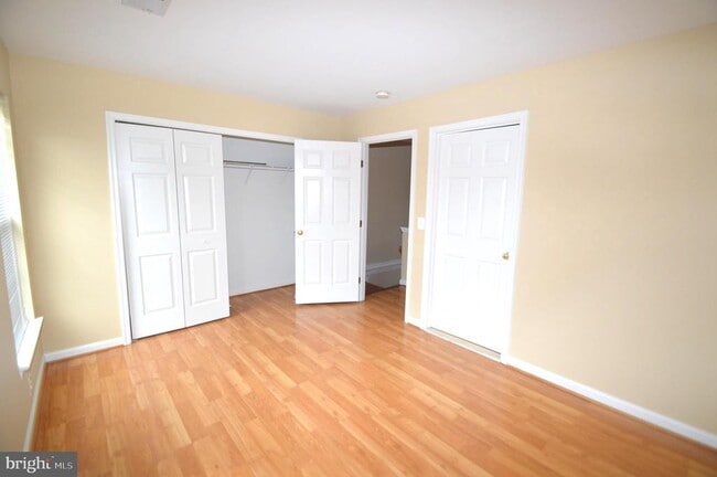 Building Photo - 21081 Pickerelweed Terrace