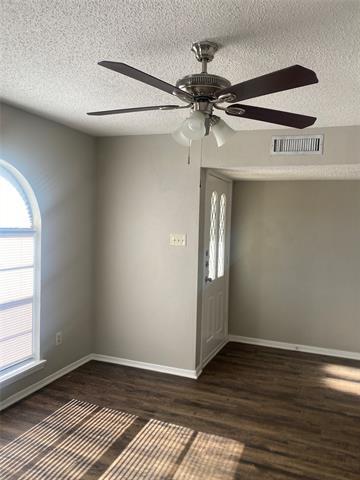 Building Photo - 5060 Walker Dr