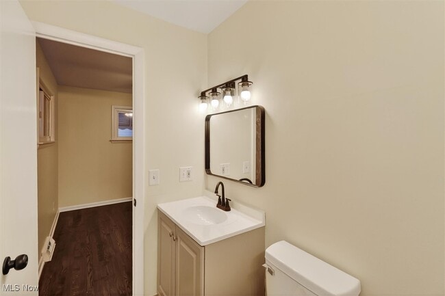 Building Photo - 5969 Marra Dr