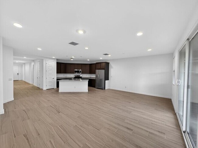 Building Photo - New Home at Wester Gardens! 4 Bedroom 3 Bathrooms!