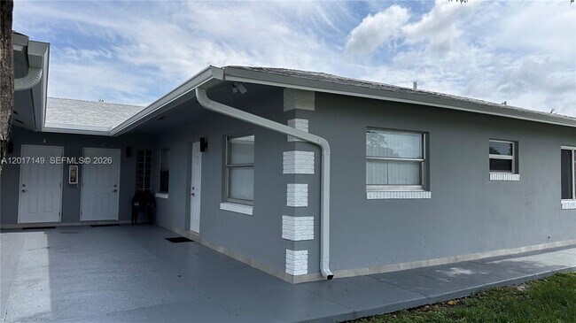 Building Photo - 4101 NW 30th Terrace