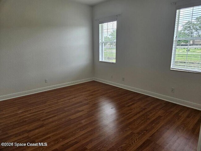 Building Photo - 1050 Eleuthera Dr NE