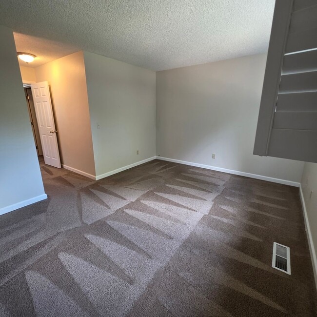 Building Photo - 4BD/2.5BA Single Story, Court Location on Walnut Creek Border