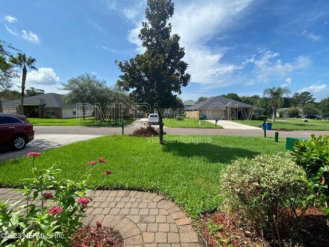 Building Photo - 533 Alice Cove Ct