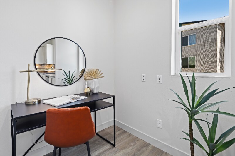 Building Photo - 17905 35th Ave SE