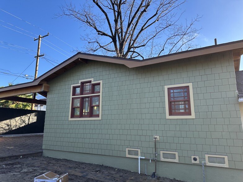 Building Photo - 1719 Loma Vista St