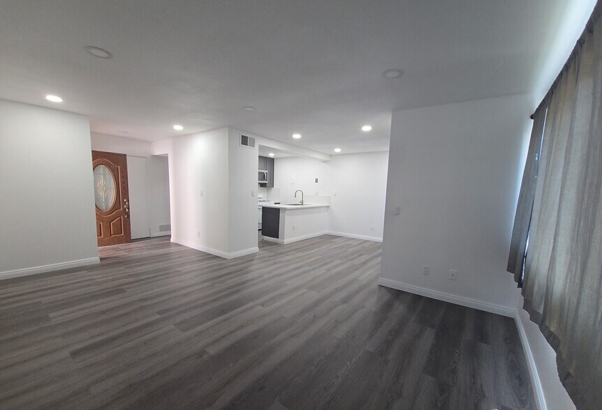 Building Photo - 2255 Cahuilla St