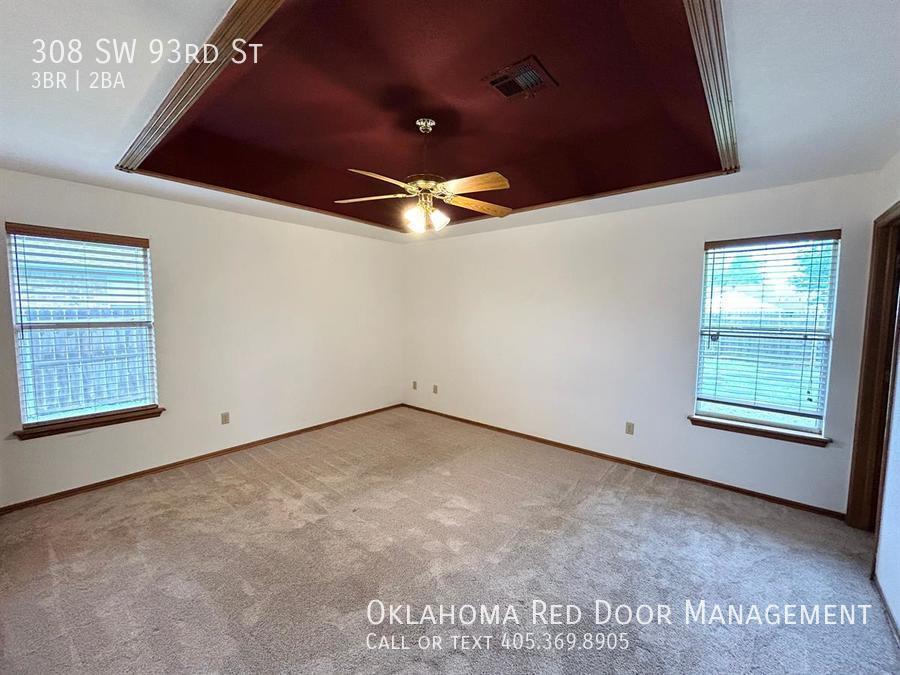 Building Photo - 308 SW 93rd St