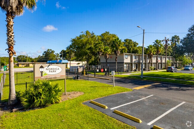 1601 E Alabama St Plant City, FL 33563-6200 - Nordica Psalms