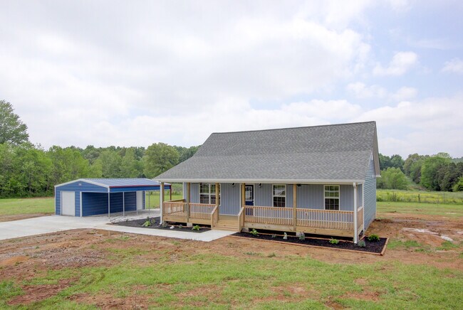 Building Photo - 5821 Highland Lick Rd