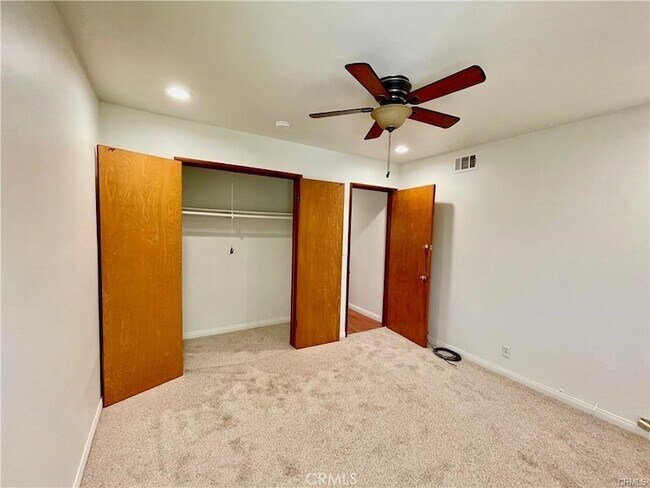 Building Photo - 2624 Towner Ln