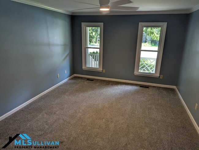 Building Photo - 5408 Ravenswood Pl