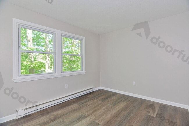 Building Photo - 200 Columbus St