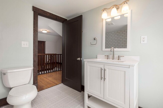 Building Photo - 616 Colorado Ave