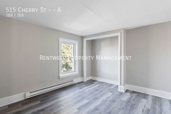 Building Photo - 515 Cherry St