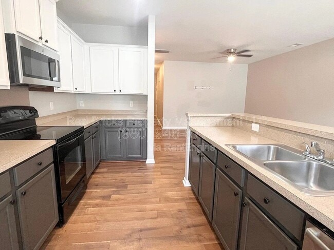 Building Photo - 4630 Craigmoss Ln