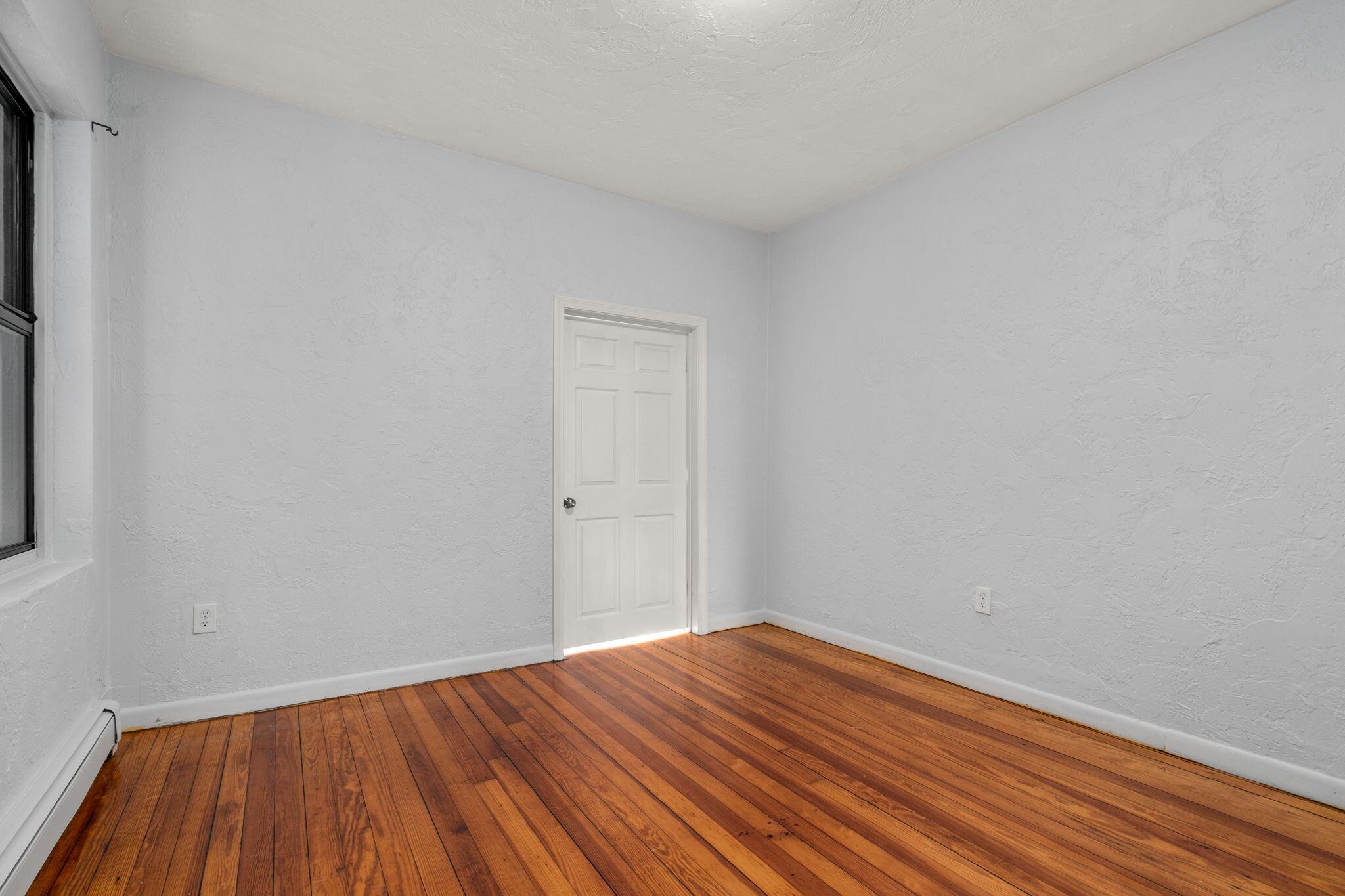 Building Photo - 34 Shelby St