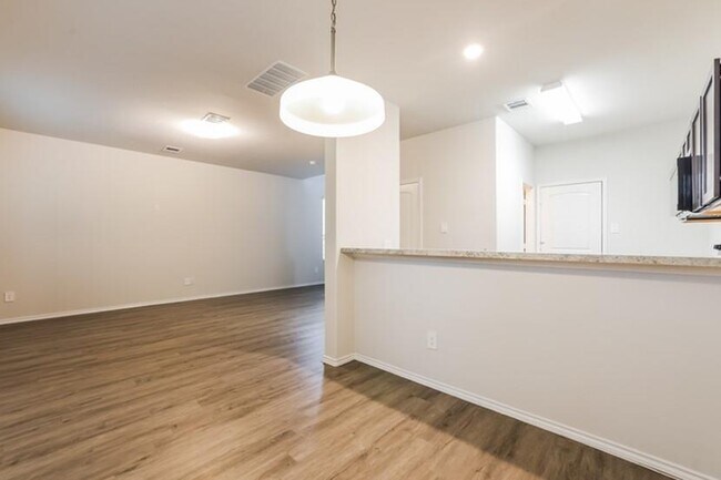 Building Photo - 21514 Kimro Ln