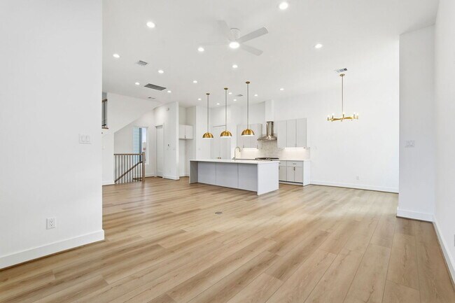 Building Photo - 3826 Wilmer St