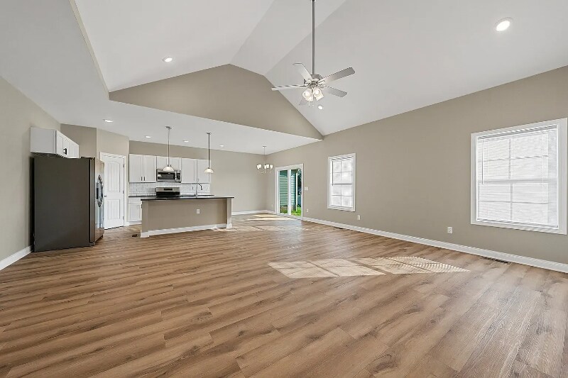 Building Photo - 3042 Gunsmoke Trail Way