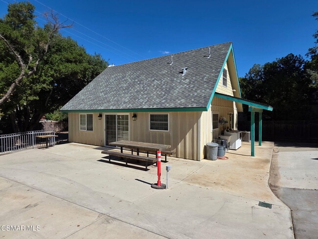 Building Photo - 6172 Sylvan Dr