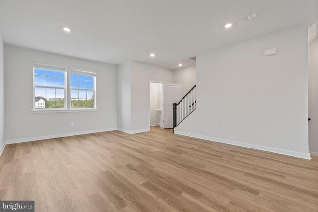 Building Photo - 16639 Green Glade Dr