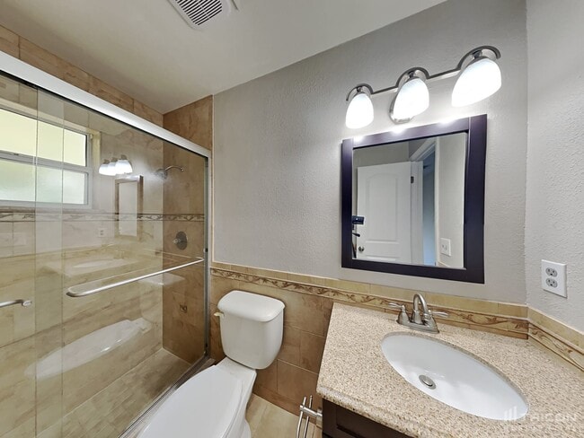 Building Photo - 12765 Ohio Woods Ln