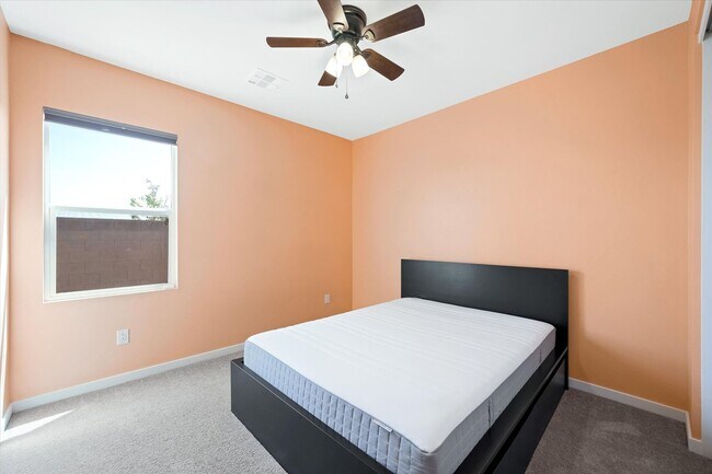 Building Photo - Upgragded 4-Bedroom Home with Casita in Gated Community