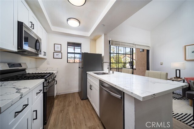 Building Photo - 1046 Calle Del Cerro