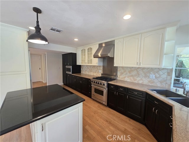 Building Photo - 12304 Louise Ave