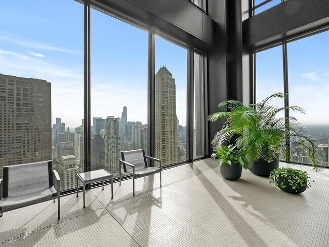 Building Photo - 175 E Delaware Pl