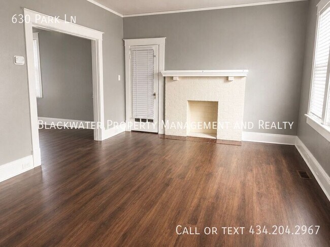 Building Photo - 630 Park Ln