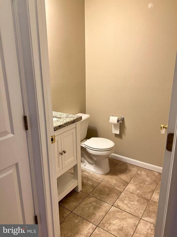 Building Photo - 105 Bridgette Pl NE