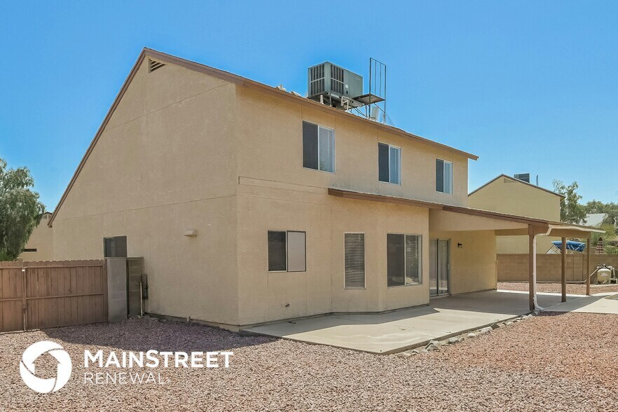Building Photo - 1715 W Holly Oak Dr