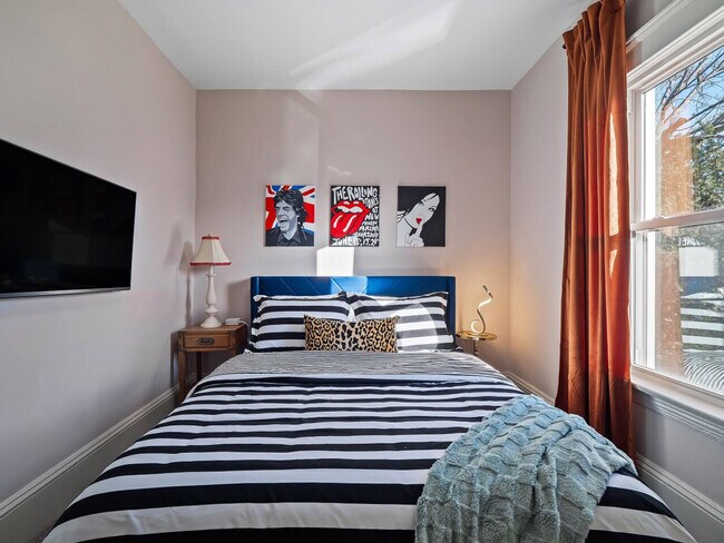 Building Photo - 6110 Ellen Ave