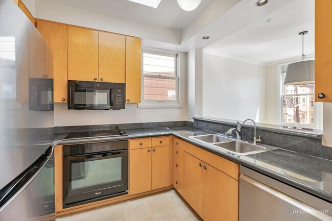 Building Photo - 1438 Filbert St